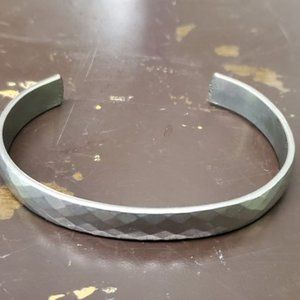 Solid Copper Silvertone triangle embossed Bracelet